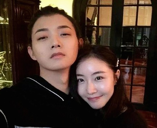 上海第二中学化学老师张越涉16岁学生出轨事件持续发酵